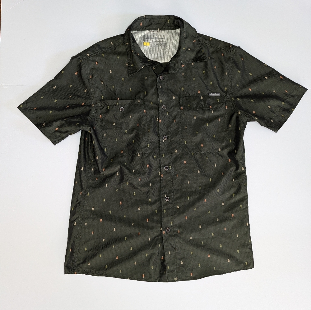 Men's Eddie Bauer Short Sleeve Button Down Shirt.